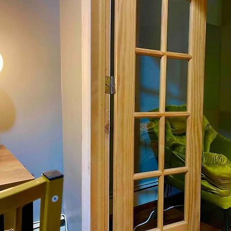 Cozy Studio Staycation - Brooklyn Close To Train Stations New York Extérieur photo