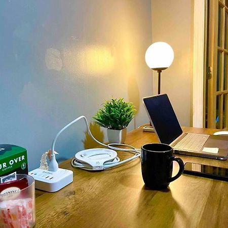 Cozy Studio Staycation - Brooklyn Close To Train Stations New York Extérieur photo